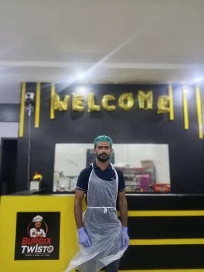 Running Fastfood restaurant sale with equipment