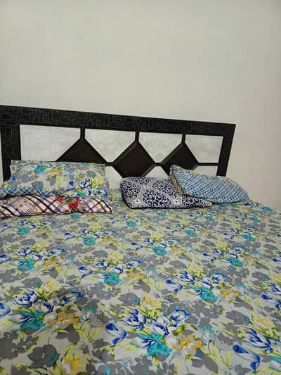 double bed in veryyyy good condition