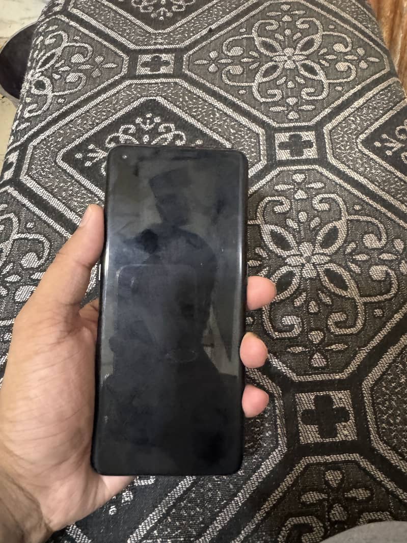 One Plus 10 Pro 6