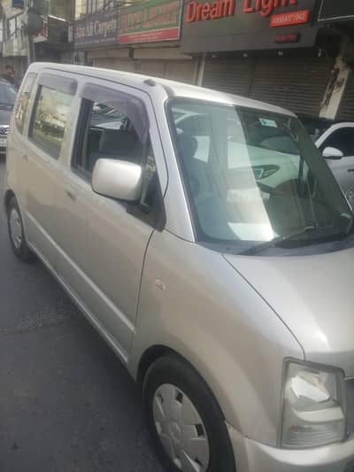 Suzuki Wagon R 2013