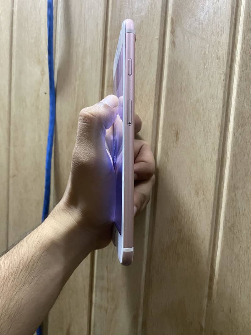 Apple iPhone 7 Plus 5