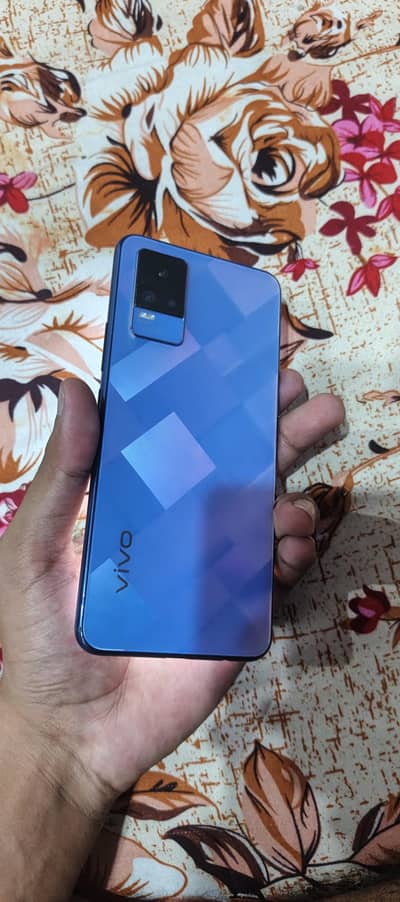 Vivo V21e