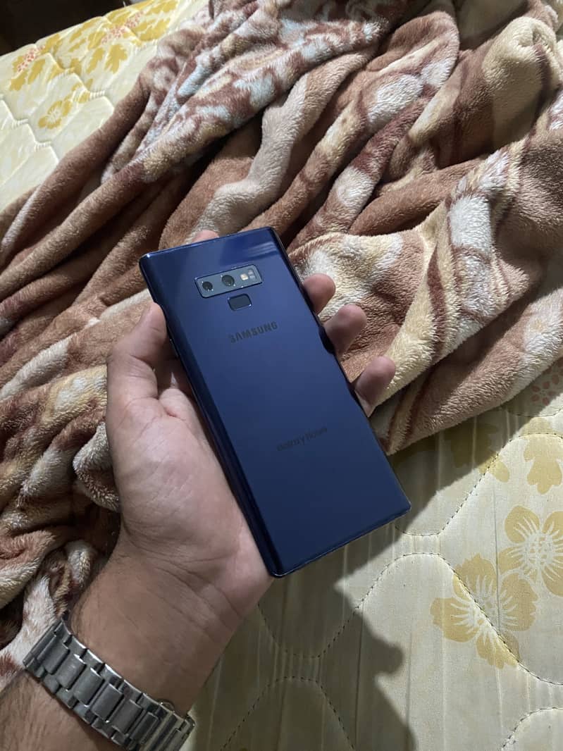 Samsung Mobile Note 9 1