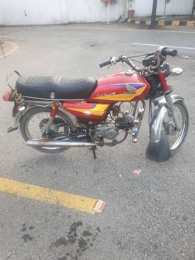 Honda CD70 Model2003 chat ka jawab nhi mile ga only simple call
