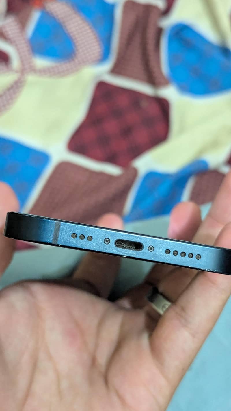 Apple iPhone 13 1