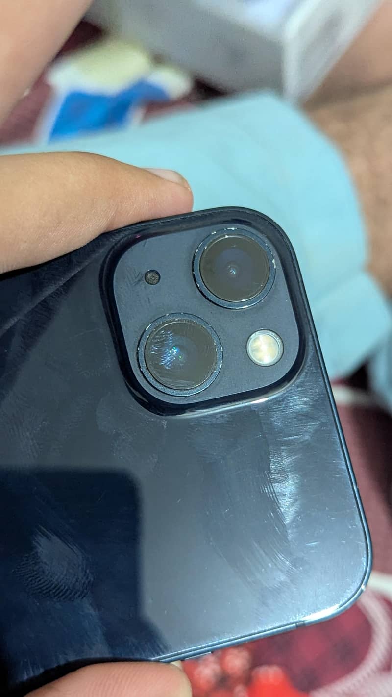 Apple iPhone 13 2