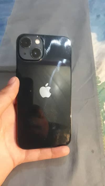 Apple iPhone 13