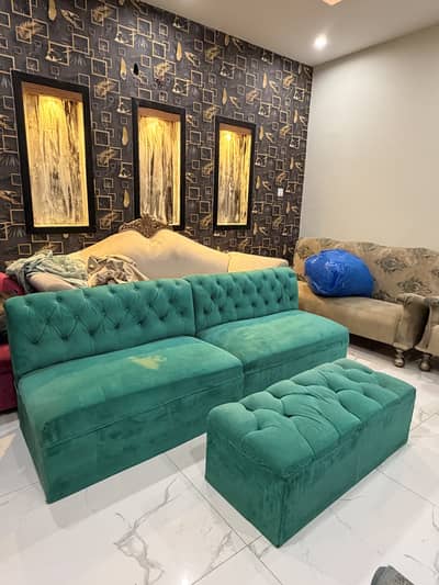 4 seater sofa with table