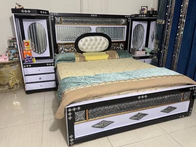 Stylist bed set