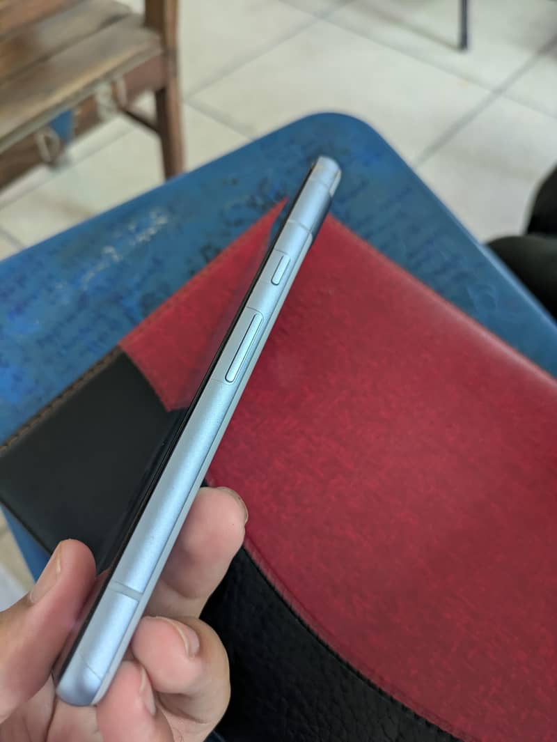 Google Pixel 7a 4
