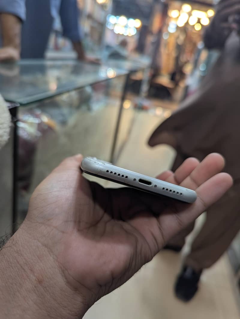 Apple iPhone 11 2