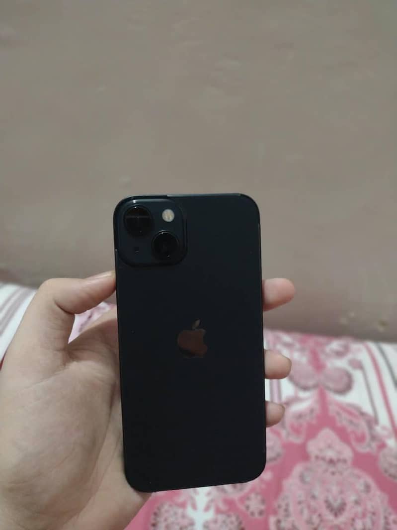 Apple iPhone 13 1