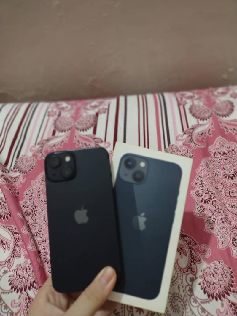Apple iPhone 13 4