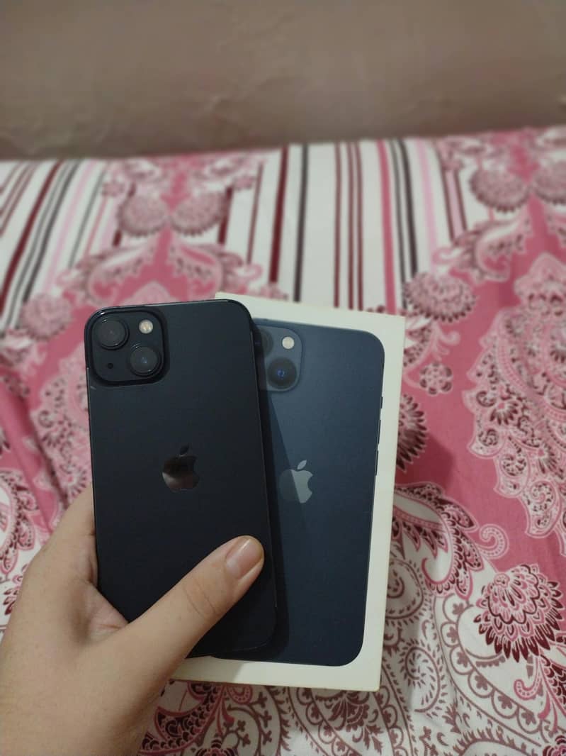 Apple iPhone 13 7