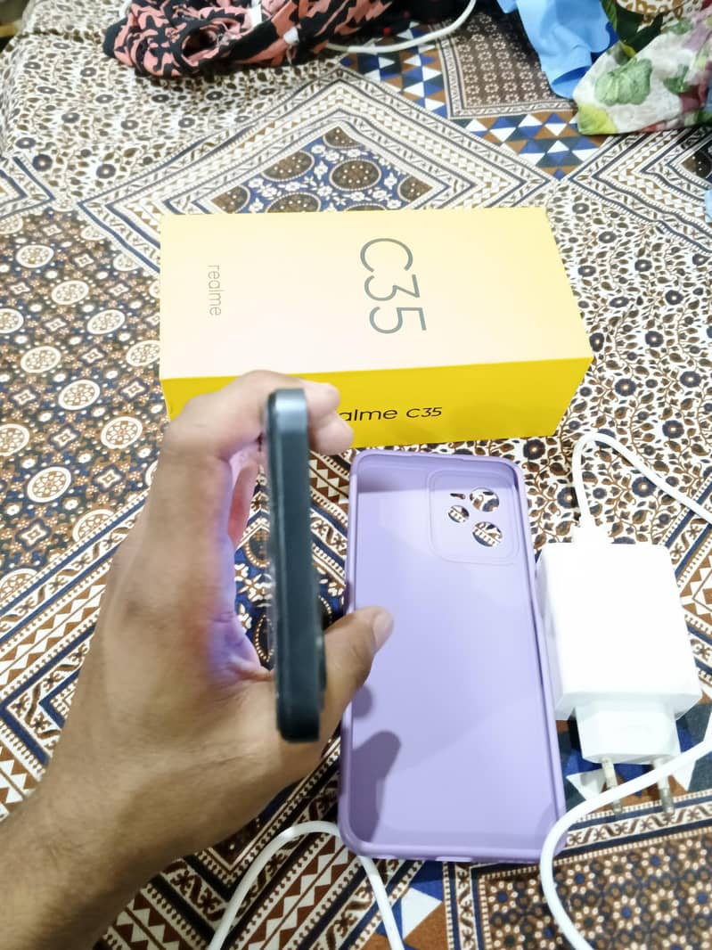Realme C35 5