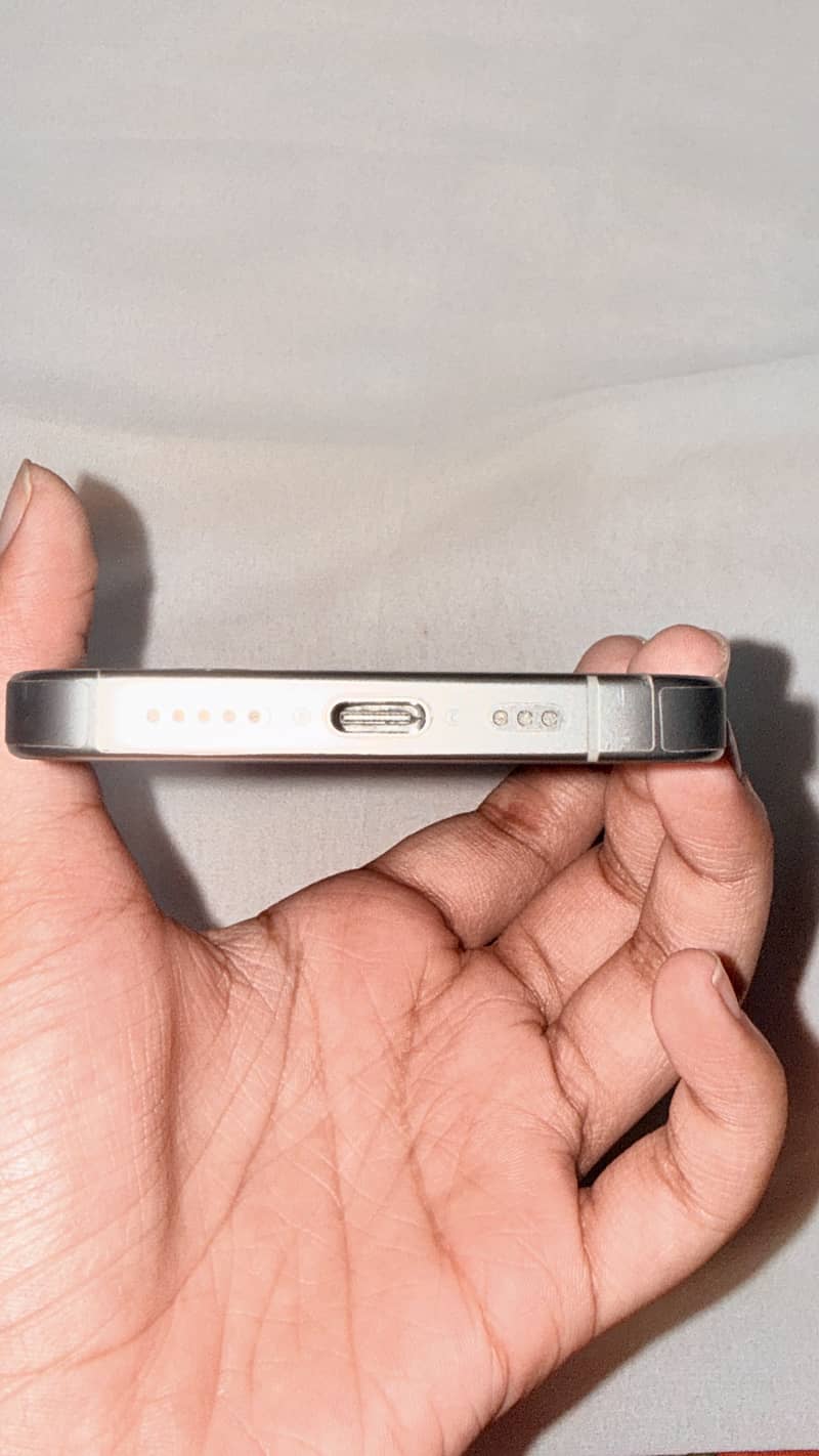 IPhone 15 pro 2