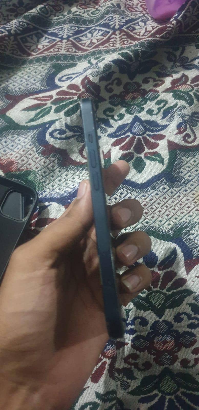 Apple iPhone 13 1