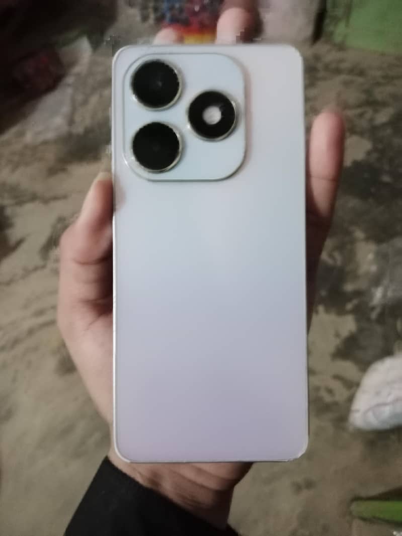 Tecno Spark 20 1