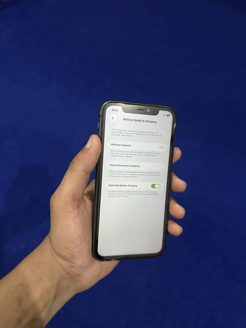 Apple iPhone 11 3