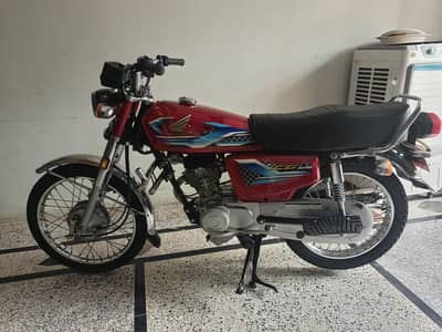 Honda CG 125 2024 Model | 9,000 KM Driven | Own Name Registered