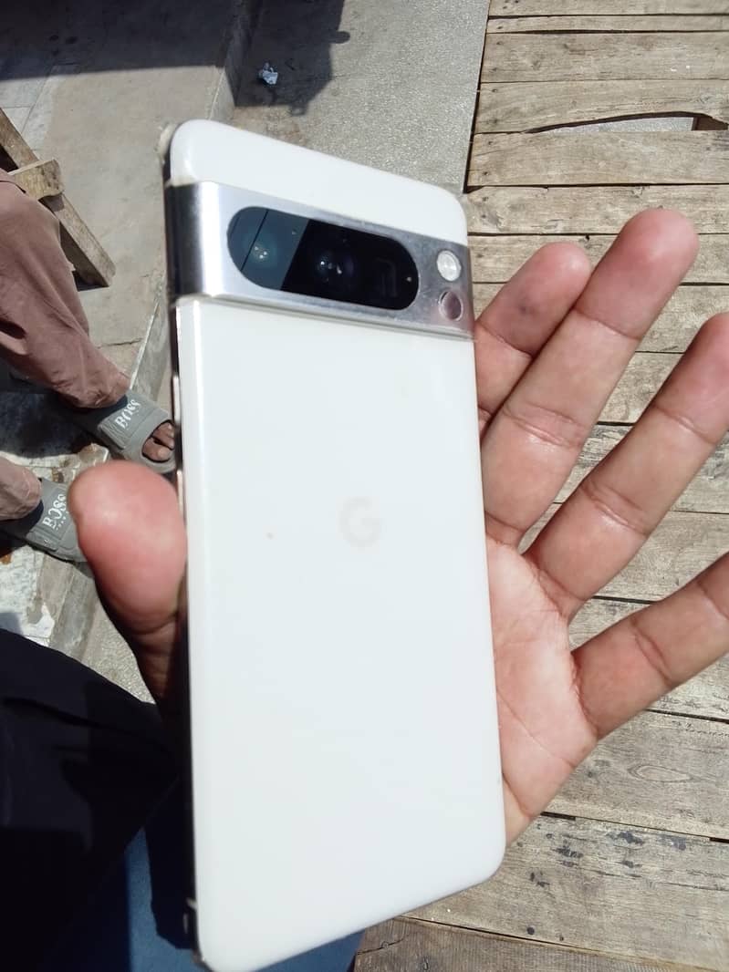 Google Pixel 8 Pro 1