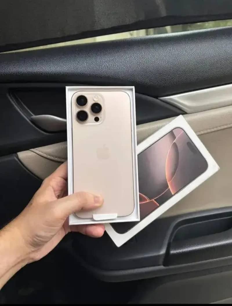 Apple iPhone 16 Pro Max 0