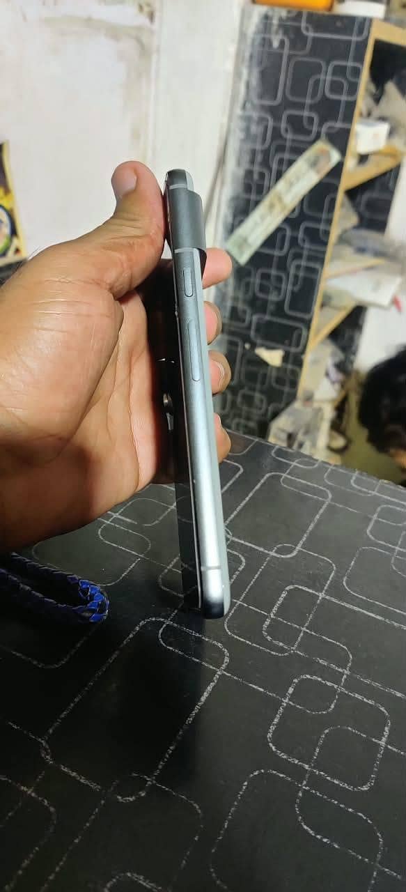 Google Pixel 8 1