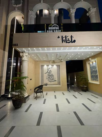 10 Marla Corner House for Sale in Hussain Block at Bahria Town Lahore