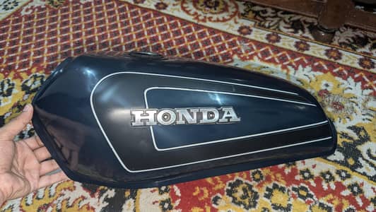 Honda 125 Tanki Tapy. negotiable