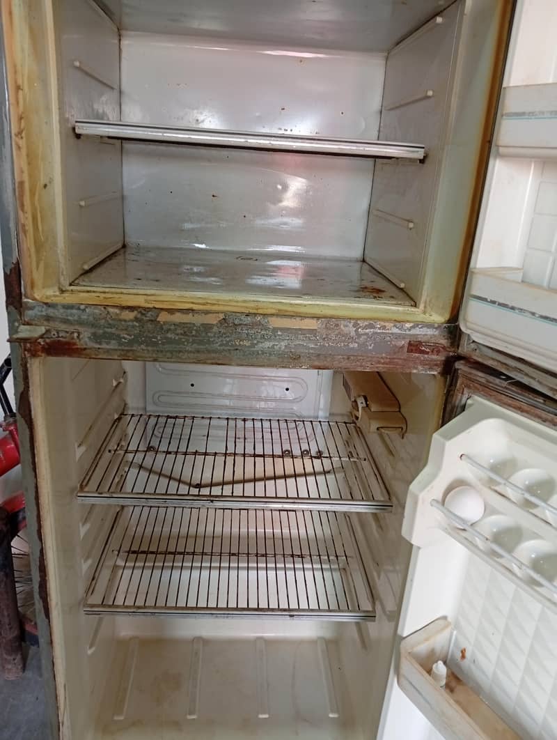 dawlance fridge 1