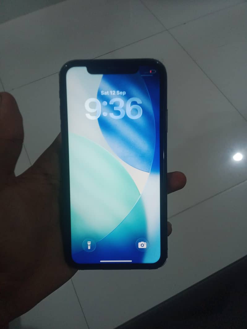 Apple iPhone 11 3