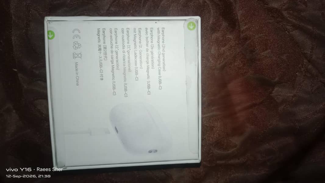 PRO 2 Earbuds 1