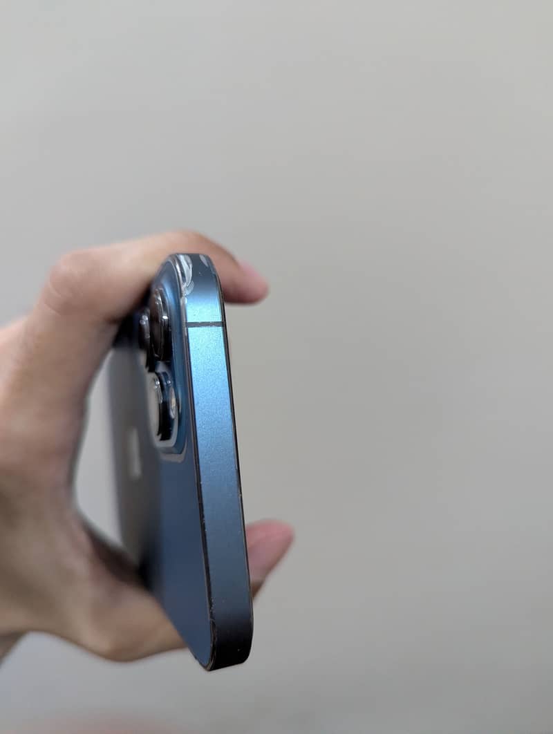 Apple iPhone 12 Pro Max 1