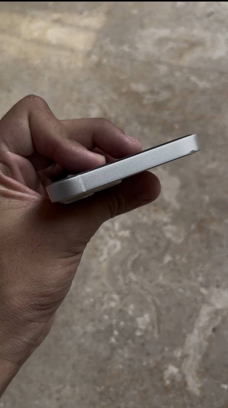 Iphone 13 3