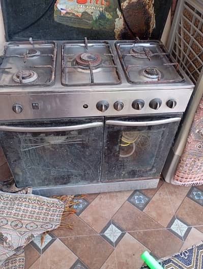 cooking range of 5 burner