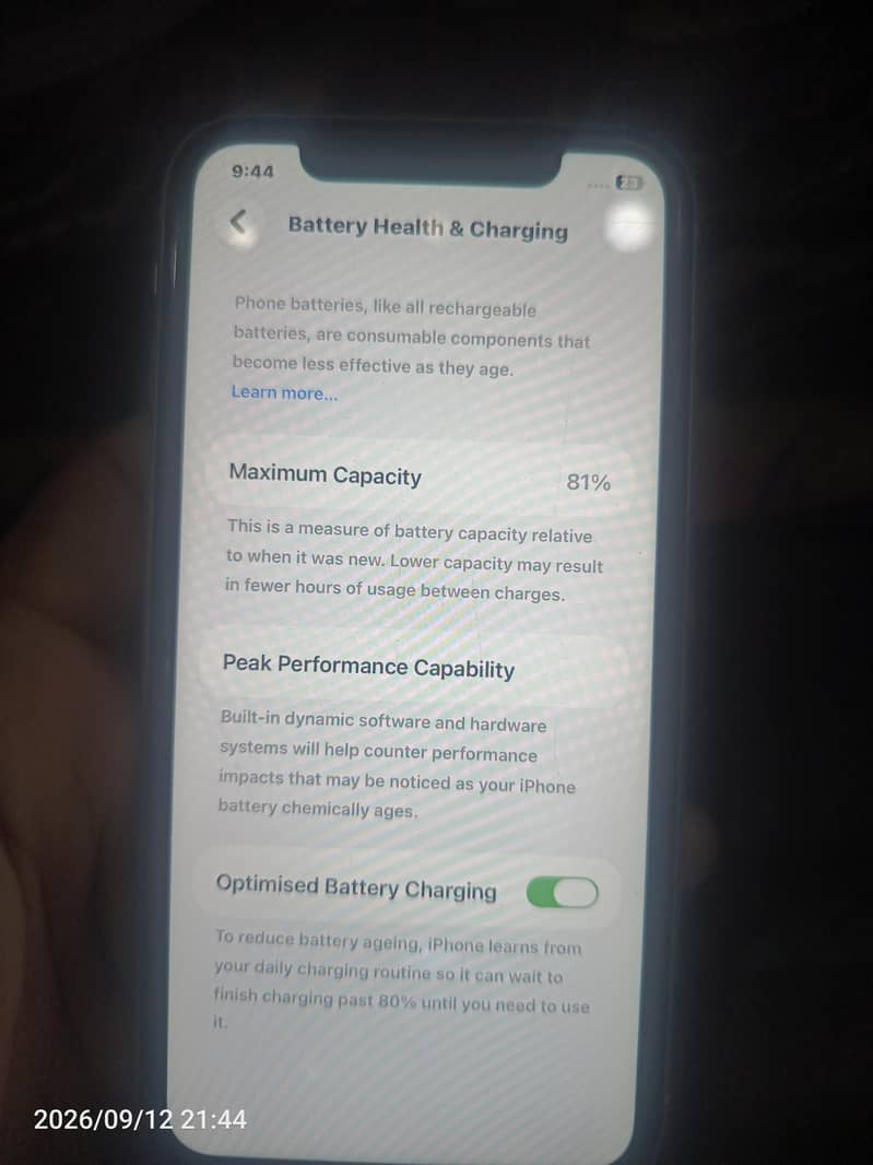 Apple iPhone 11 4