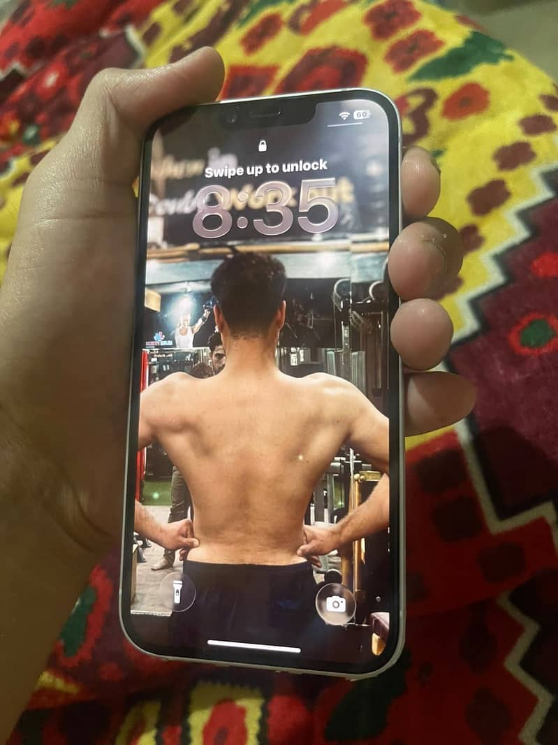 Apple iPhone 14 4