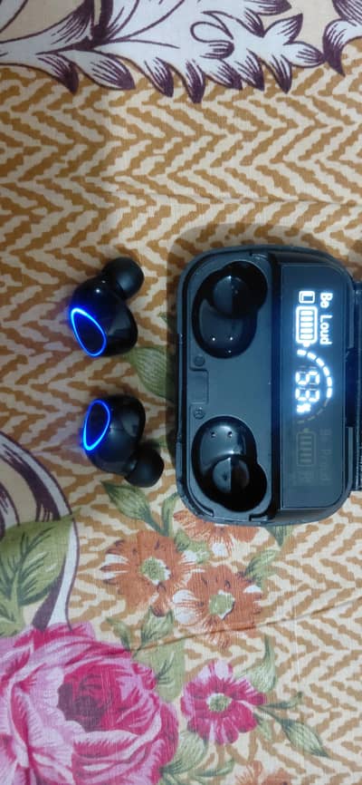 Wireless Earbuds with Long Battery Backup (Main)