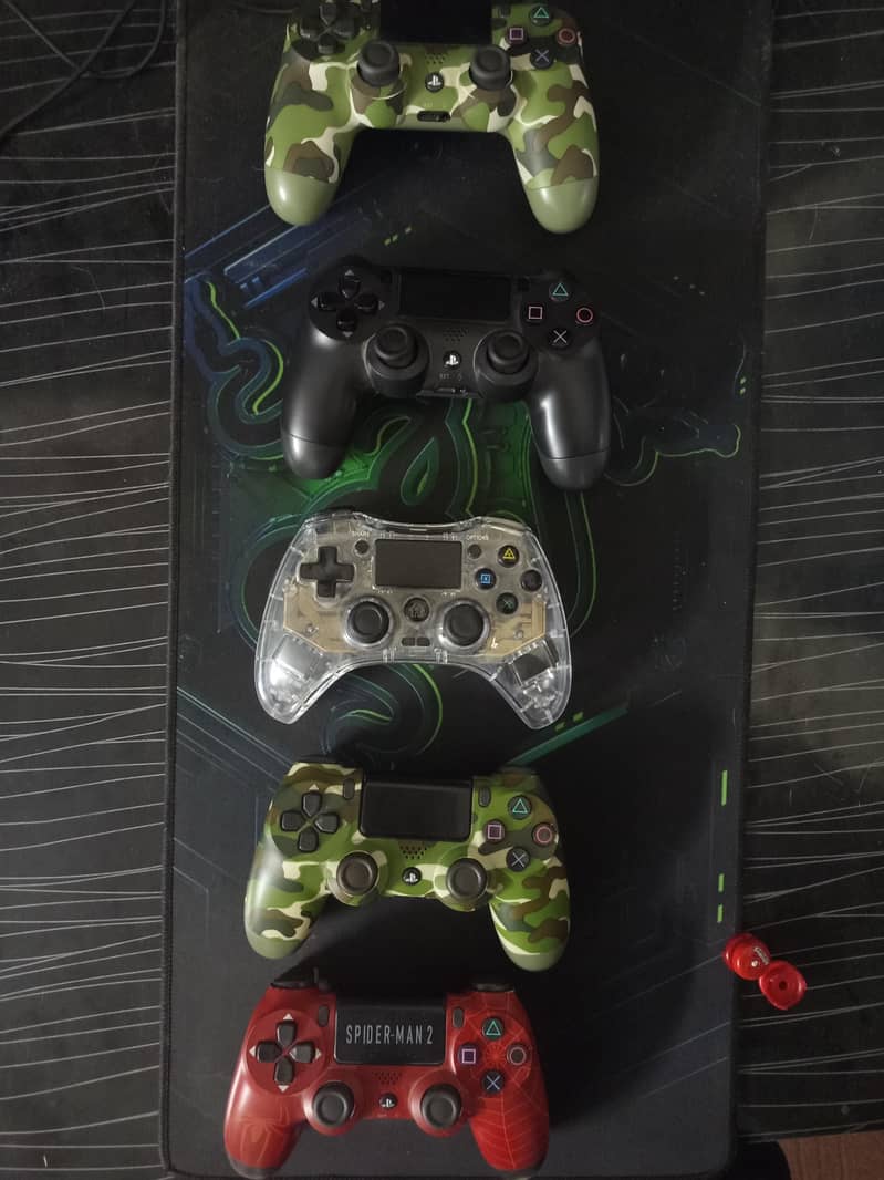 PS4 controller's 0