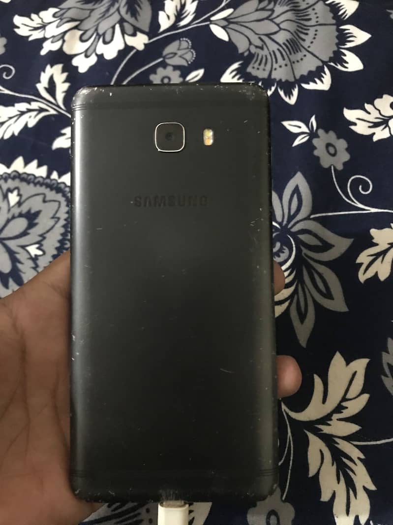 Samsung C9pro 0