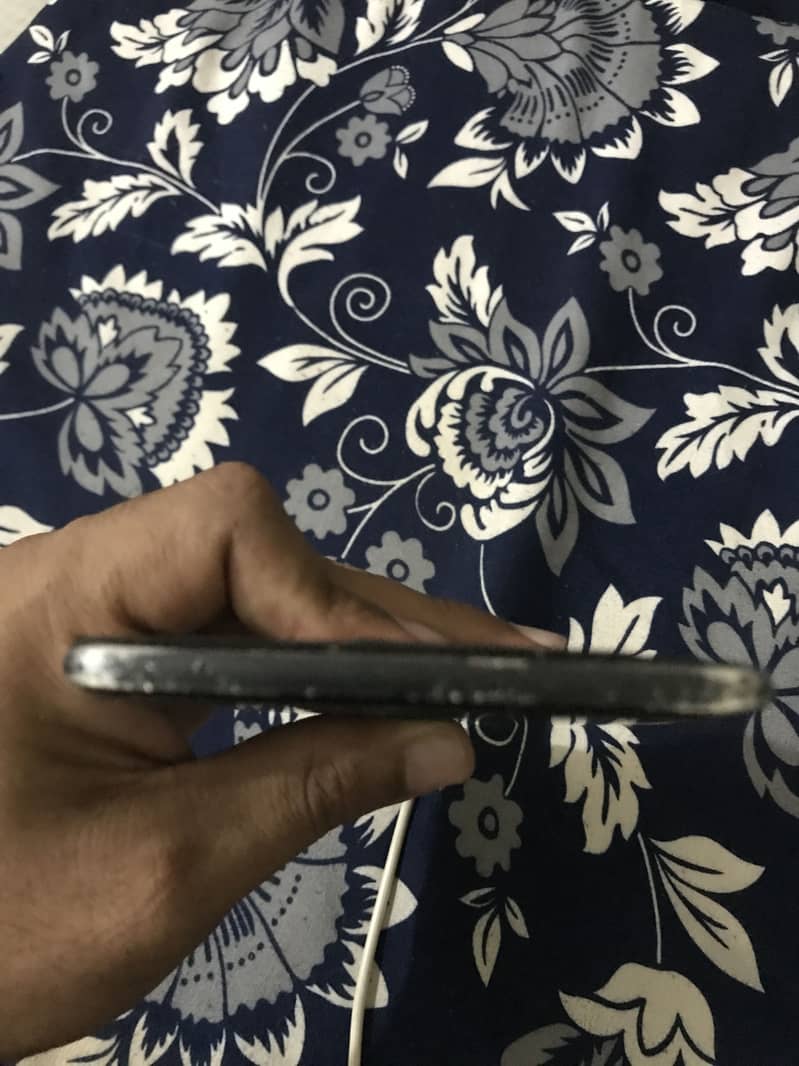 Samsung C9pro 1
