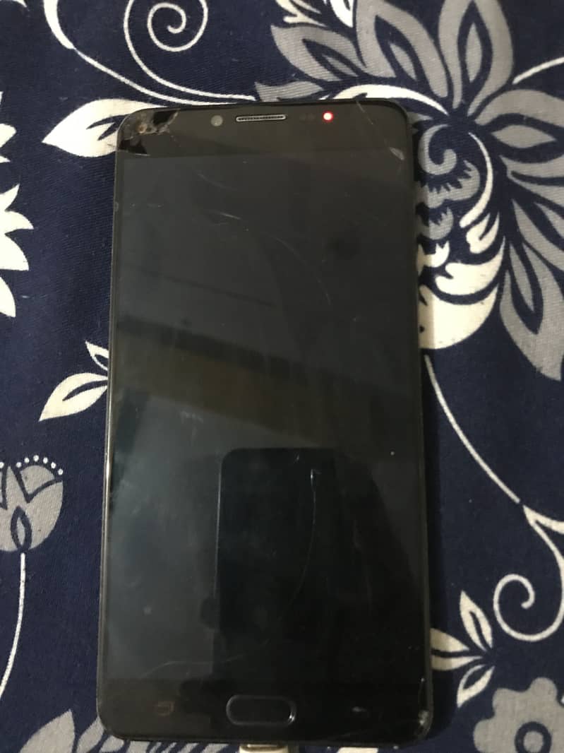Samsung C9pro 3