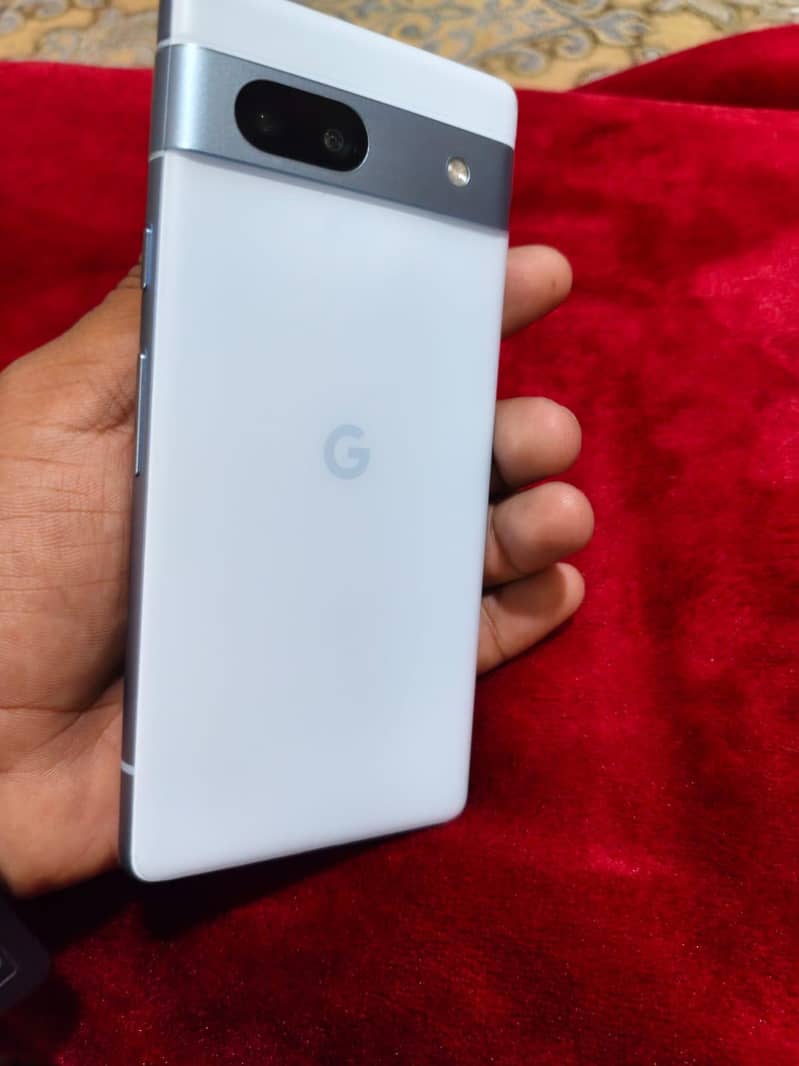 Google Pixel 7a 2