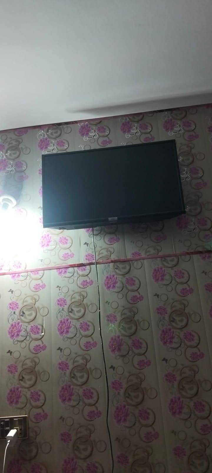 tcl Android LED 0