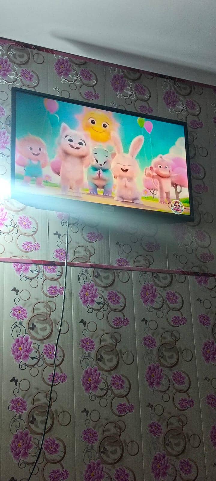 tcl Android LED 2