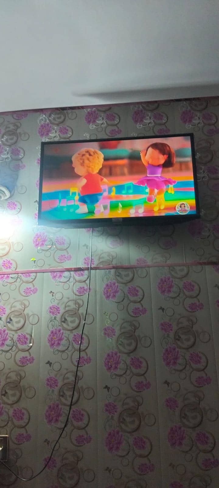 tcl Android LED 3