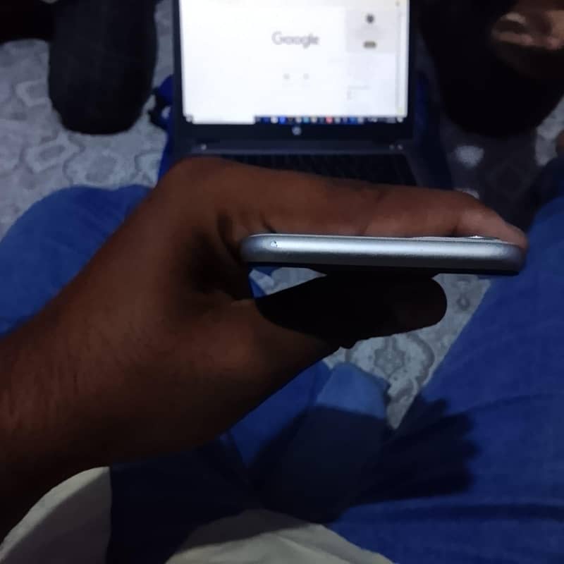 Apple iPhone 11 6