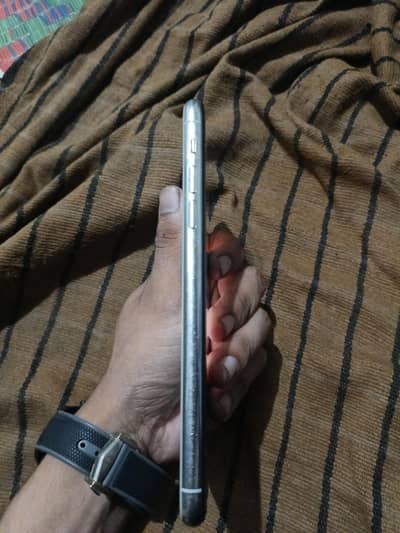 Apple iPhone 11 Pro Max 0_3_2_3_6_6_6_4_4_3_0