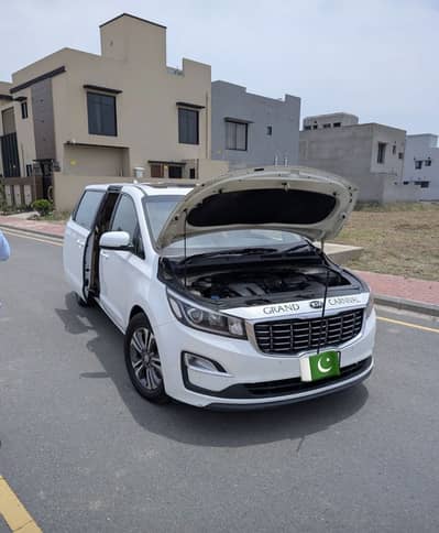 KIA GRAND CARNIVAL 2019