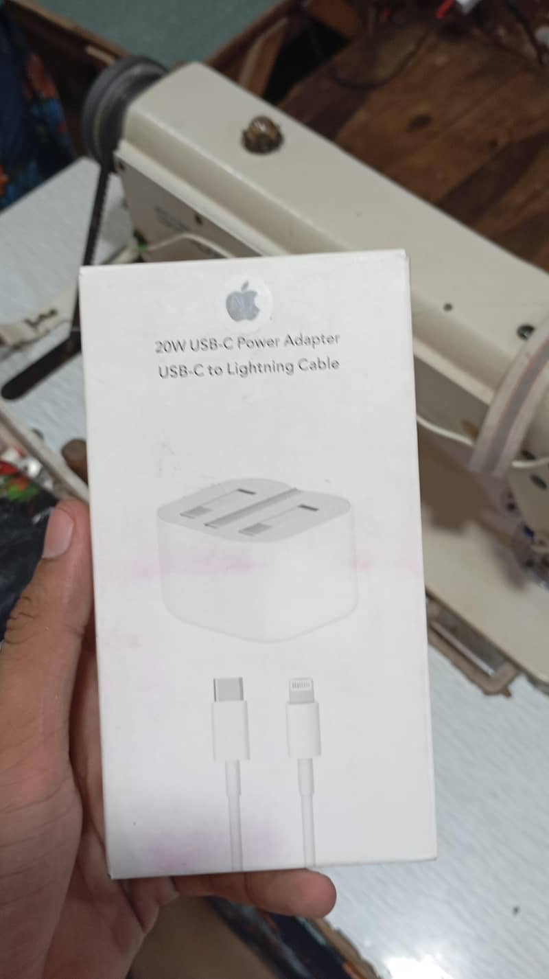 Apple iPhone 13 10